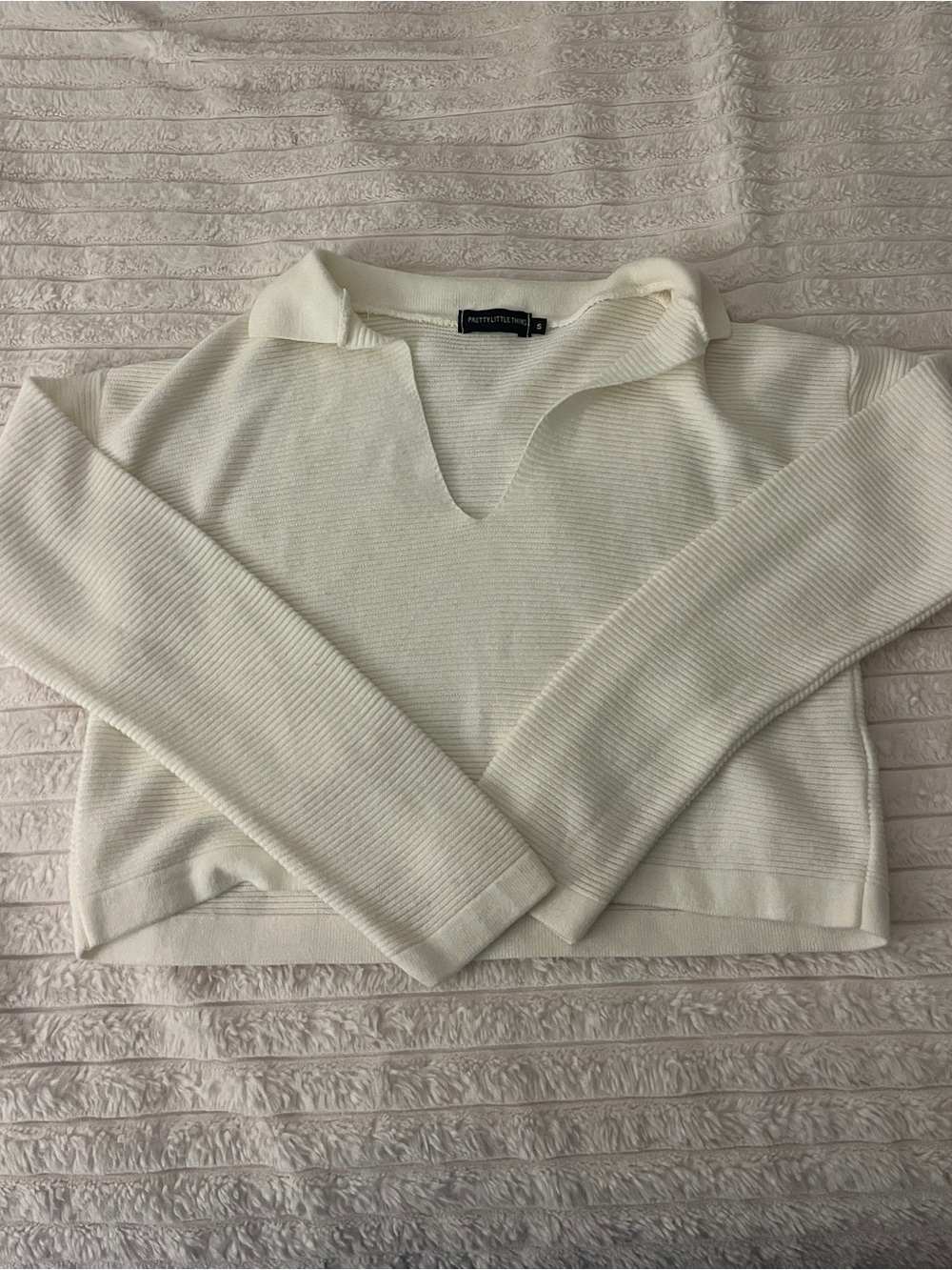PrettyLittleThing Cream Knitted Cropped Collared Sweater